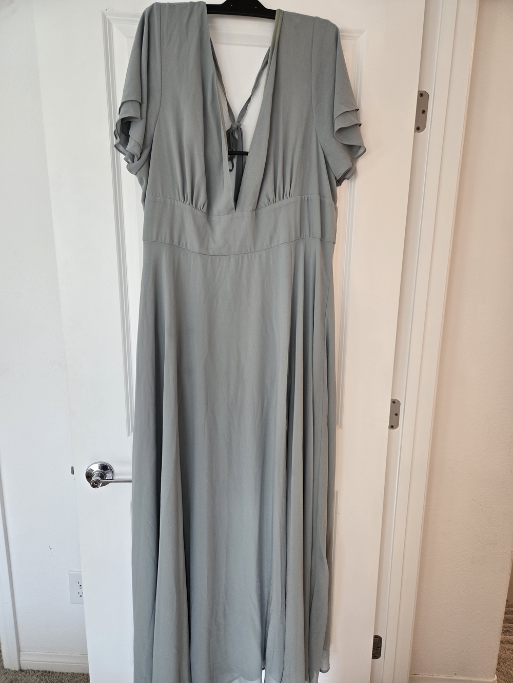 Lulu's Sage Green V-Neck Maxi Dress
